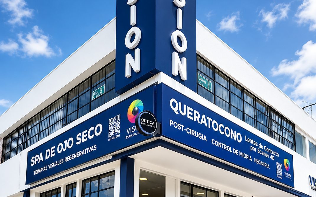 Fachada del centro en la esquina de la Autopista Norte con la calle 95, Bogotá